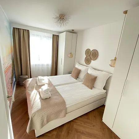 Apartment Komfortowy - 10 Min Spacerem Do Plazy - Centrum
