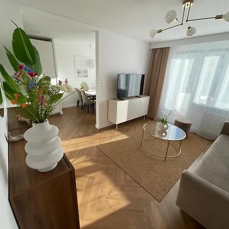 Komfortowy - 10 Min Spacerem Do Plazy - Centrum Apartment Stolpmünde